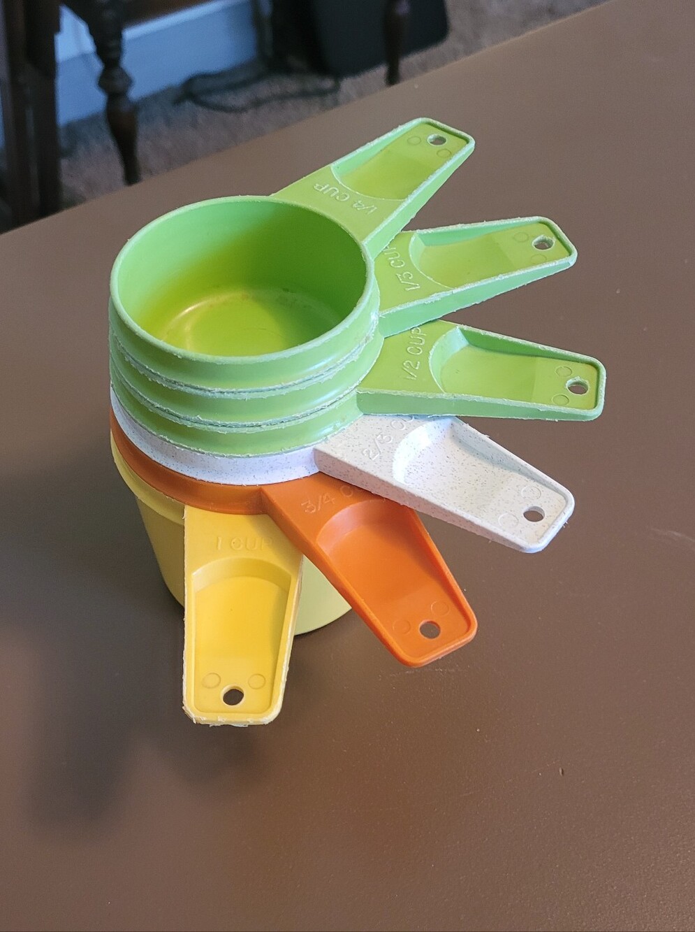 Tupperware 6 pc Measuring Cup Set